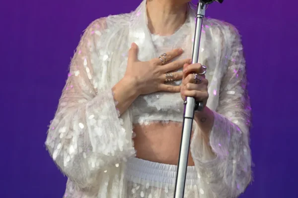 Jessie J Breaks Down on Stage Marking 4 Years Since Miscarriage