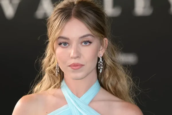 Sydney Sweeney's Bikini Pics Go Viral as Fans Zoom In on Her Shor...