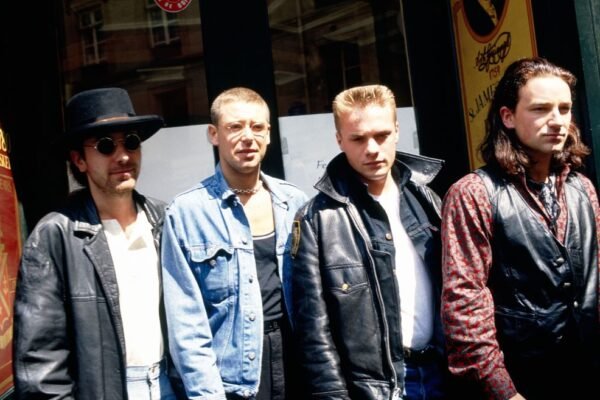 THE 40 GREATEST MUSICIANS OF THE LAST 40 YEARS