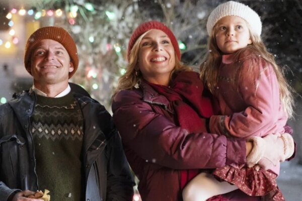 5 Best Holiday Movies to Watch Right Now, Ranked by Rotten Tomatoes