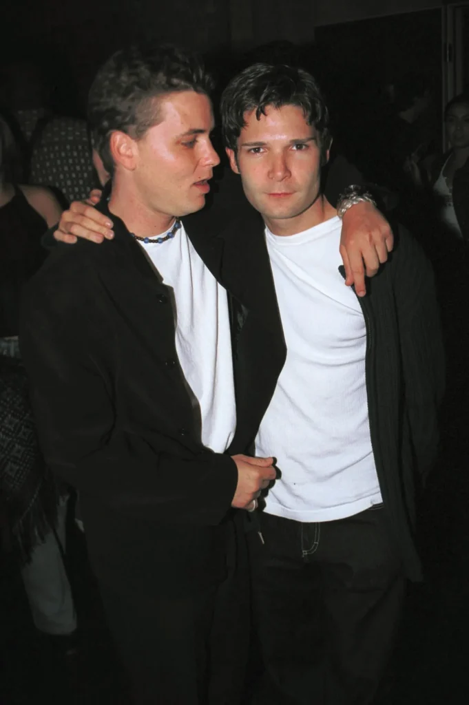Corey Haim and Corey Feldman in October 2001.