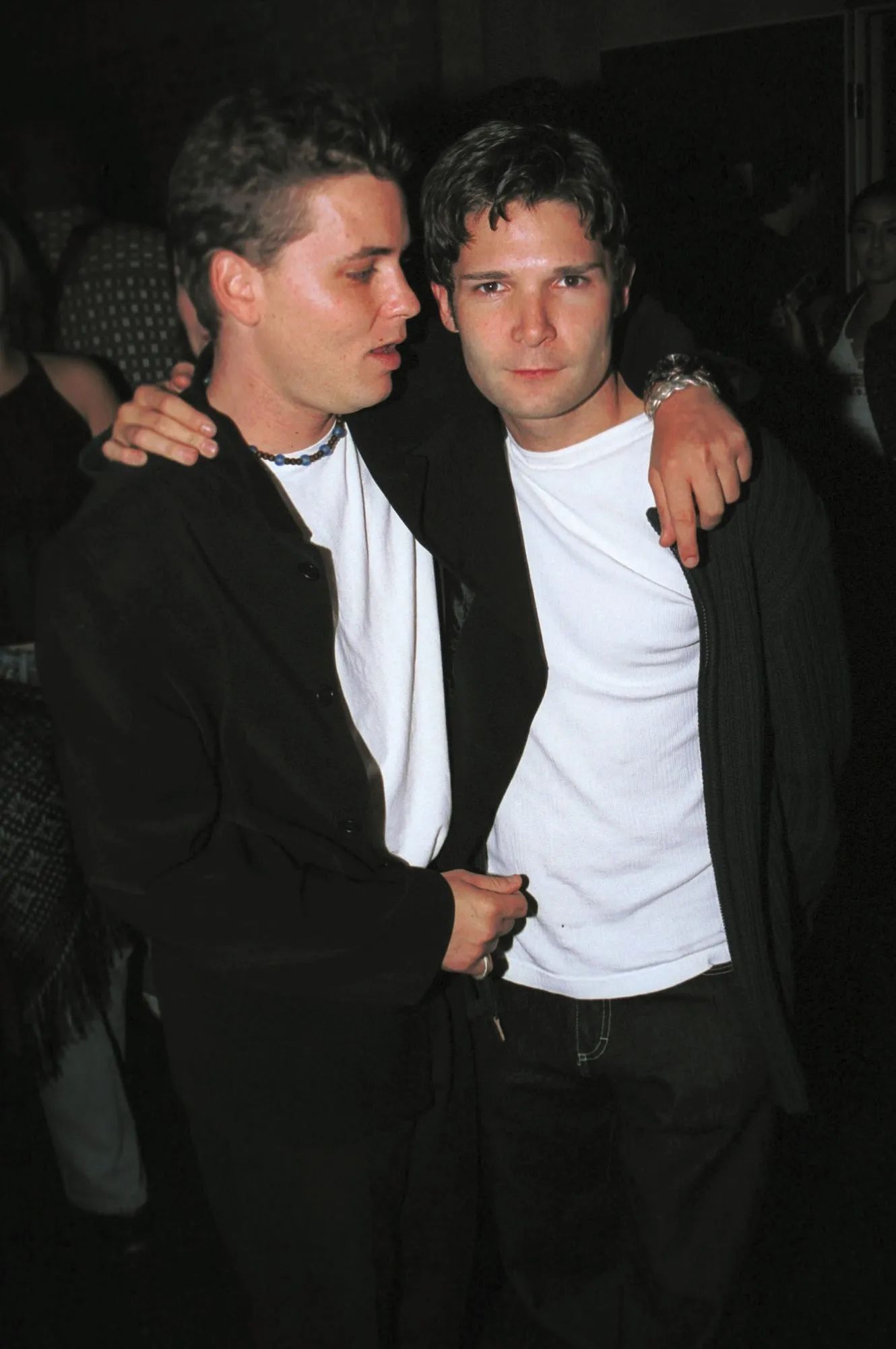 Corey Haim and Corey Feldman in October 2001.