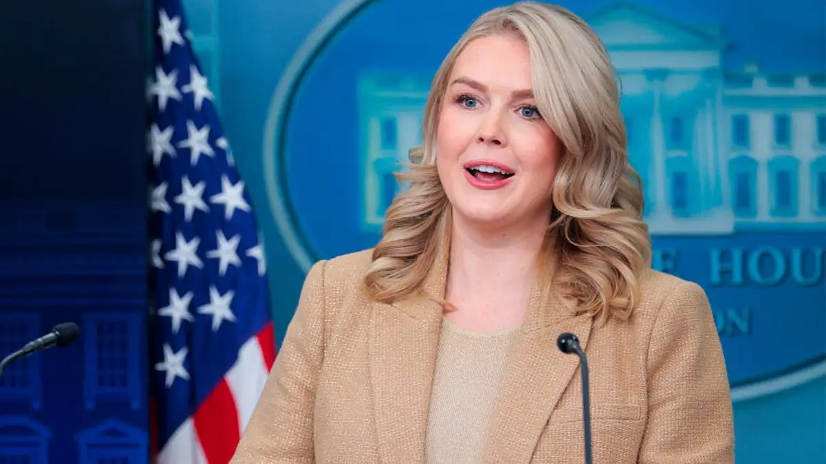 Karoline Leavitt’s End-of-Year Reveal Sparks Accusations She’s Secretly Sending a Message Trump Won’t Like