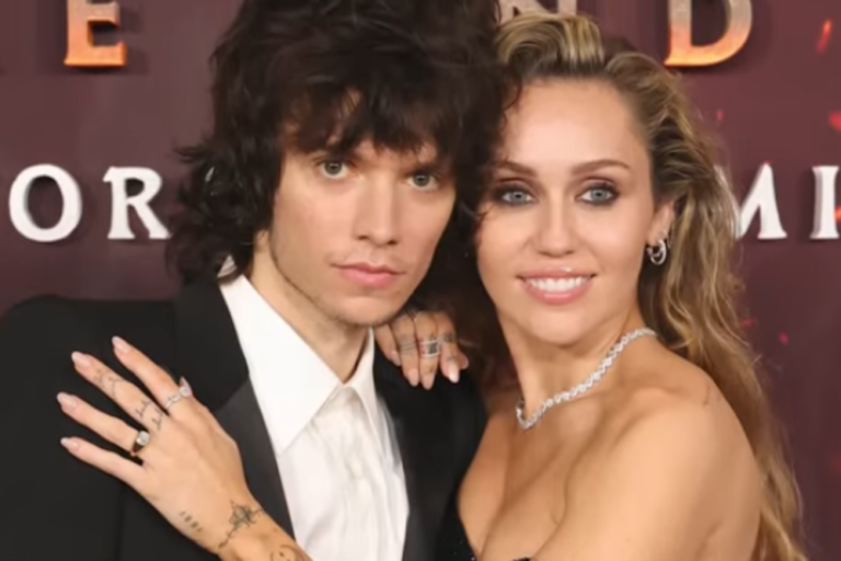 Miley Cyrus engaged with stunning diamond ring reveal