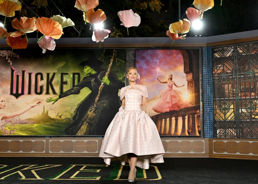 LOS ANGELES, CALIFORNIA - NOVEMBER 09: Ariana Grande attends the Los Angeles Premiere of Universal Pictures 'Wicked' at Dorothy Chandler Pavilion on November 09, 2024 in Los Angeles, California. (Photo by Axelle/Bauer-Griffin/FilmMagic)